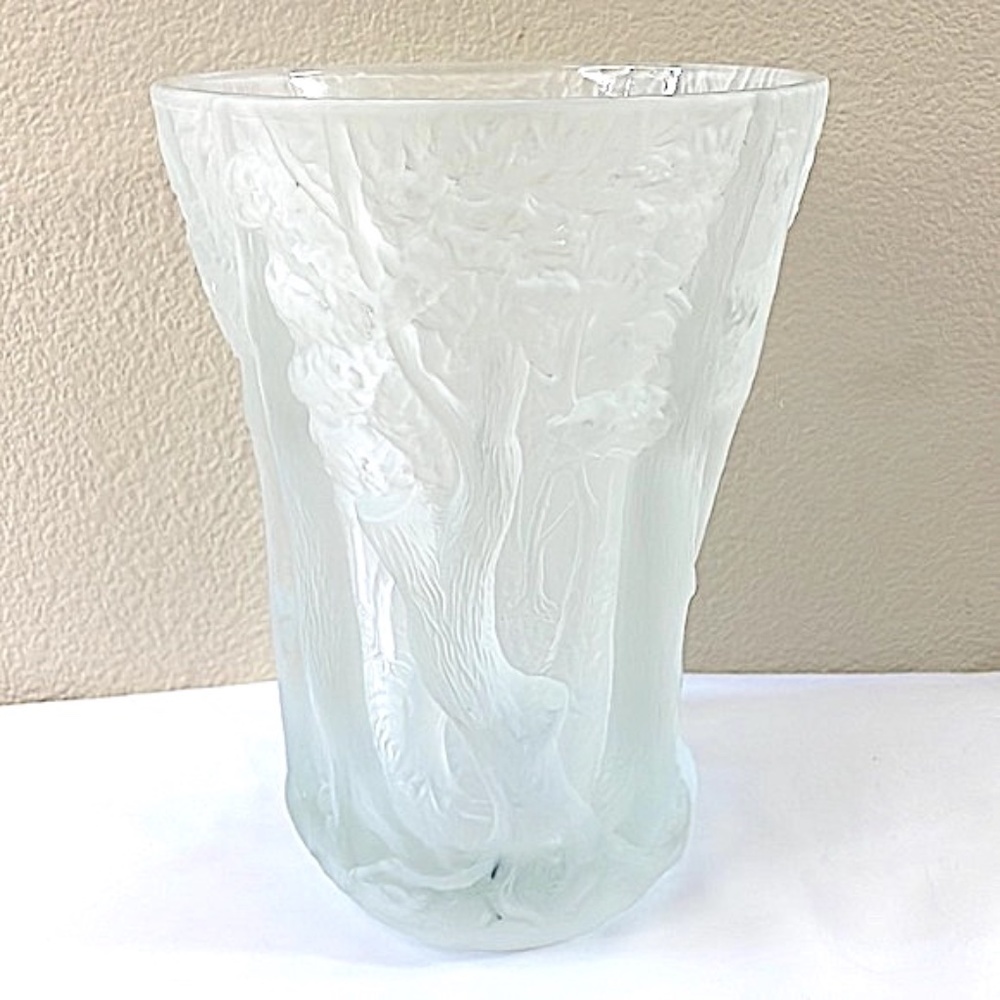HANDMADE  CZECH ART DECO BAROLAC  FROSTED VASE